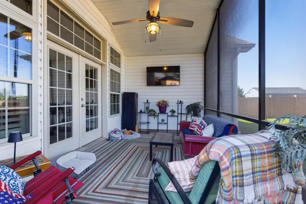324 Meadowpark LN, Duncan, SC 29334