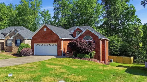 379 Sandpiper DR, Boiling Springs, SC 29316