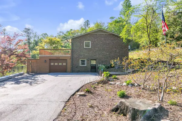 143 Burge Mountain RD, Hendersonville, NC 28792