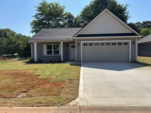 105 Addison Creek LN, Chesnee, SC 29323