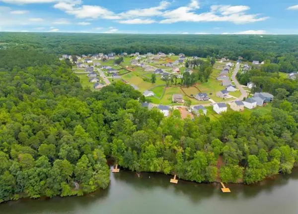 174 Rushing Waters DR, Inman, SC 29349
