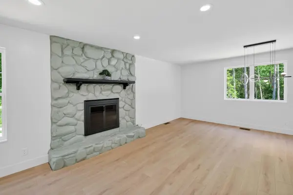 204 Carson DR, Cowpens, SC 29330-9349