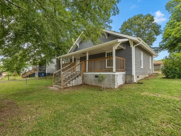 207 Poole ST, Woodruff, SC 29388-1633