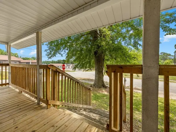 207 Poole ST, Woodruff, SC 29388-1633