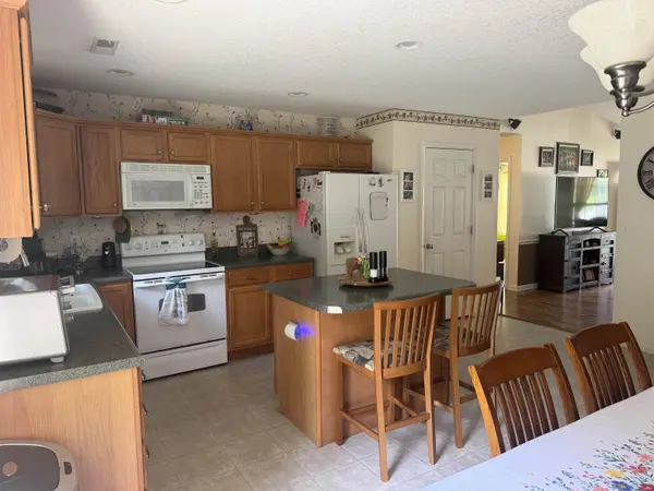 125 Care LN, Greer, SC 29651