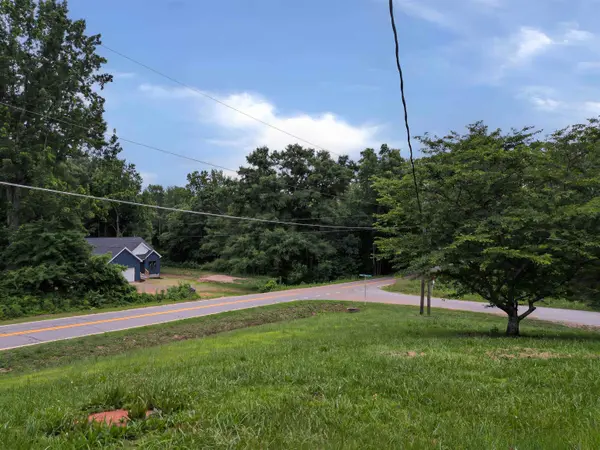 929 Old Hollis RD, Ellenboro, NC 28040