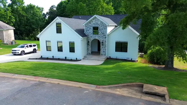 308 Aunt Carrie PL, Wellford, SC 29385