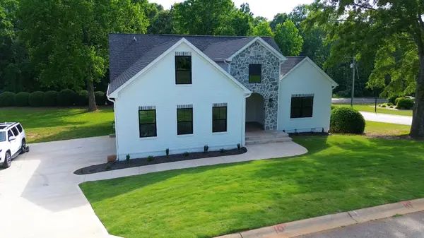 308 Aunt Carrie PL, Wellford, SC 29385