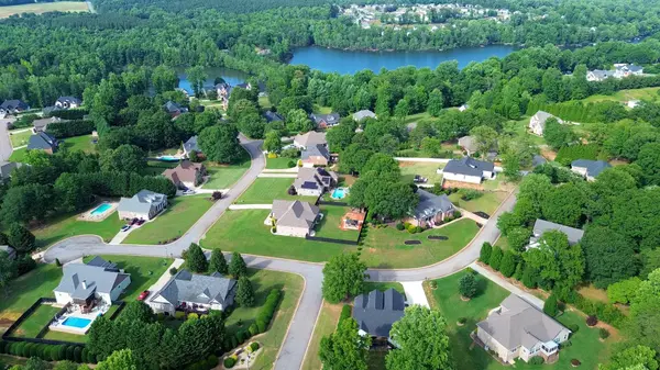 308 Aunt Carrie PL, Wellford, SC 29385