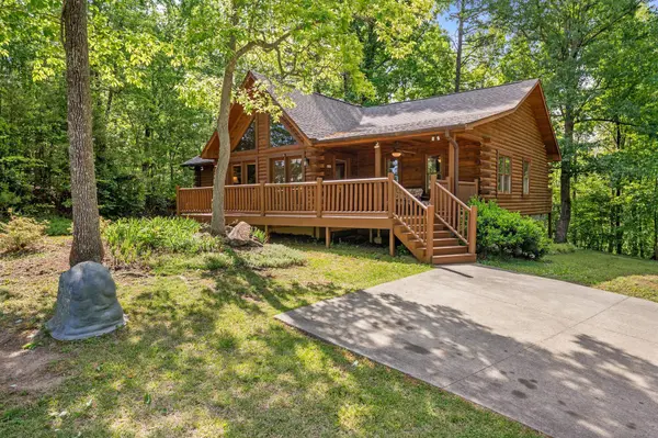 21 W Ridge DR, Travelers Rest, SC 29690