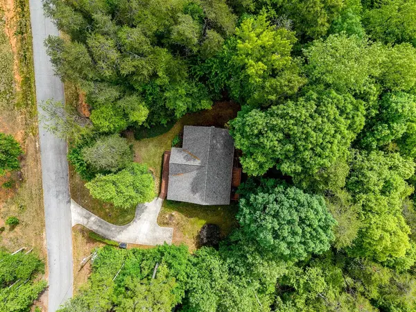 21 W Ridge DR, Travelers Rest, SC 29690