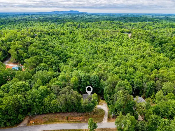 21 W Ridge DR, Travelers Rest, SC 29690