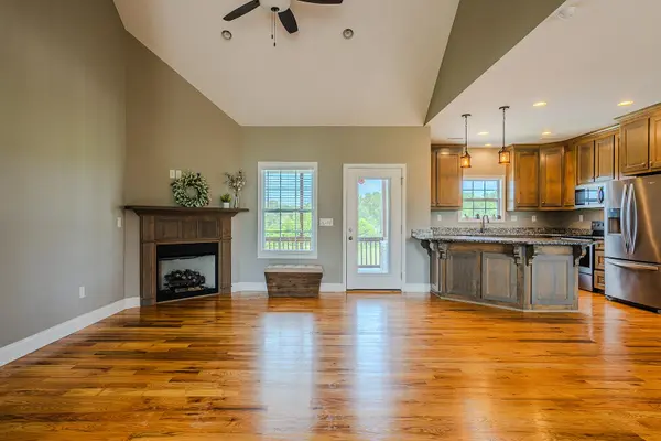 139 N Stallion DR, Cowpens, SC 29330