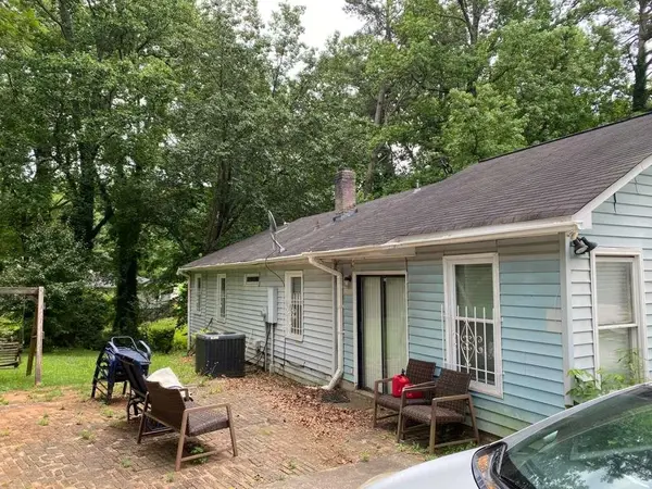 14 Pasadena AVE, Greenvile, SC 29605-2304