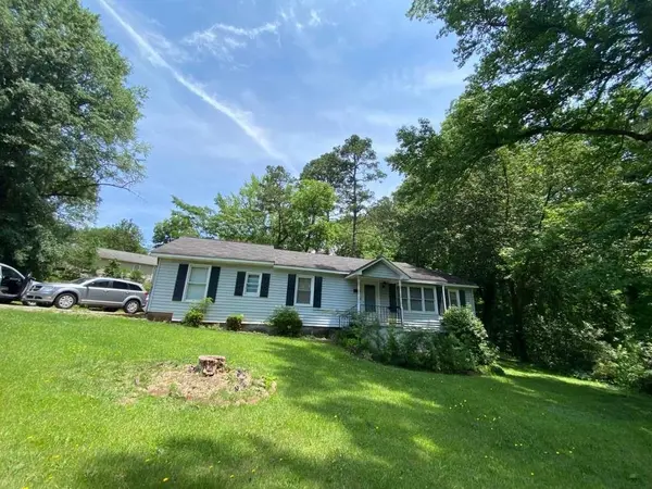 14 Pasadena AVE, Greenvile, SC 29605-2304