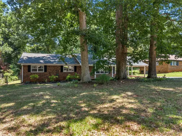 36 Annandale DR, Boiling Springs, SC 29316