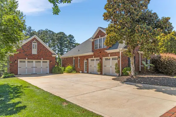 704 Tinsberry LN, Inman, SC 29349