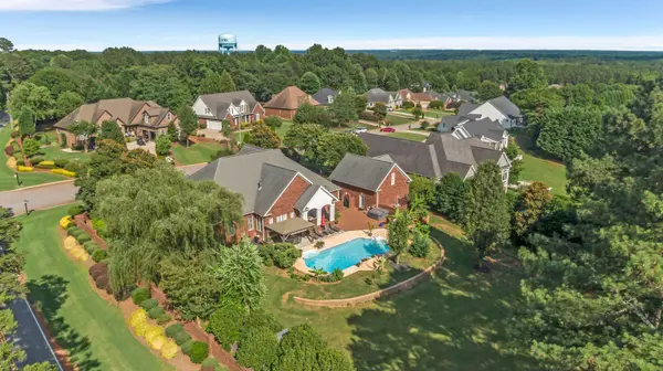 704 Tinsberry LN, Inman, SC 29349