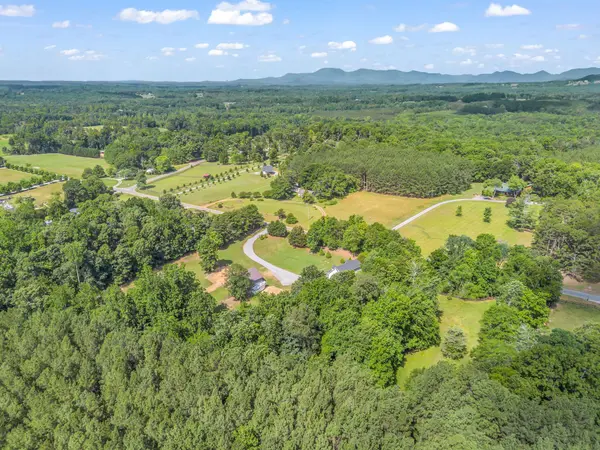 271 Collinsville RD, Columbus, NC 28722