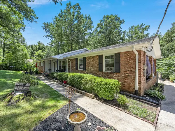 246 Holly DR, Spartanburg, SC 29301