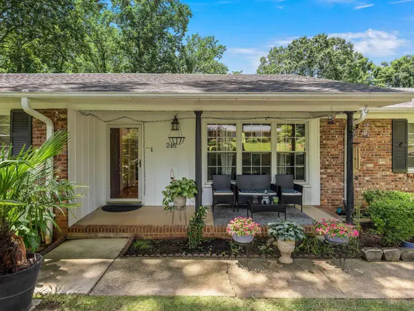 246 Holly DR, Spartanburg, SC 29301