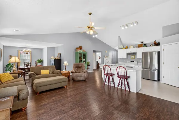 311 Shadowfield Acres DR, Duncan, SC 29334