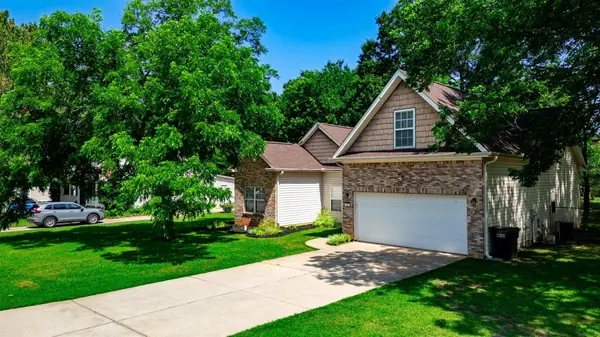 57 Seminole DR, Simpsonville, SC 29680
