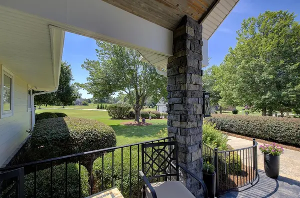 118 Saint Andrews BLVD, Campobello, SC 29322