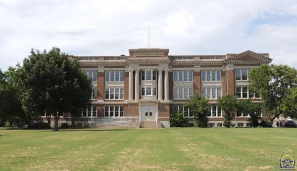 216 W Sixth St., Emporia, KS 66801