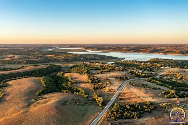 00000 Hi-View Dr, Manhattan, KS 66503