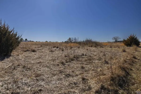 7737 SW Crawford RD, Auburn, KS 66402