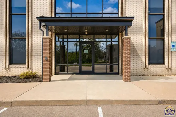 3400 SW Van Buren ST, Topeka, KS 66611