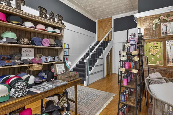 405 New York Ave, Holton, KS 66436