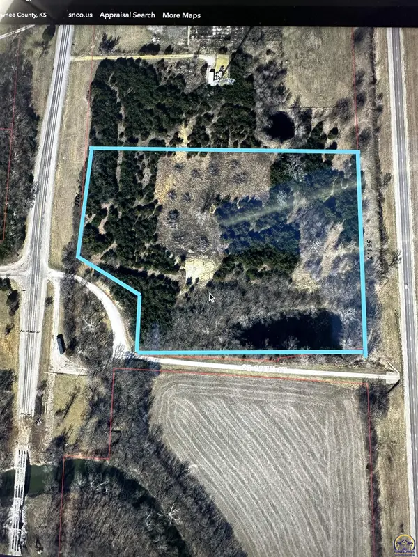 9534 SW Topeka BLVD, Wakarusa, KS 66546