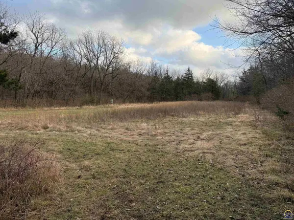 101st SE Croco RD, Berryton, KS 66409