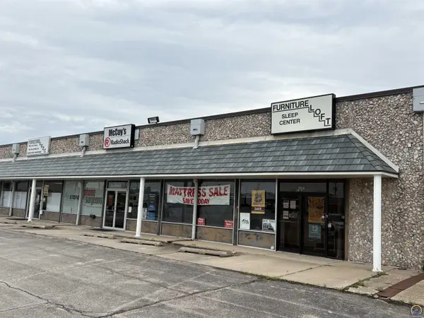 2914 W Highway 50, Emporia, KS 66801