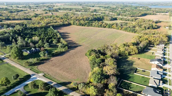 00000 Q RD, Holton, KS 66436-9168