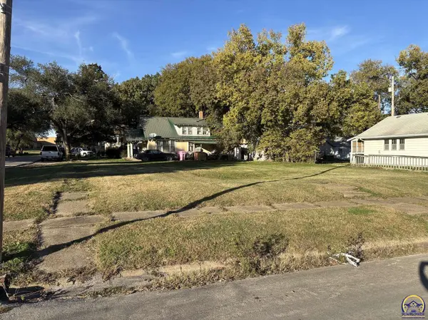 348 State ST, Cottonwood Falls, KS 66845