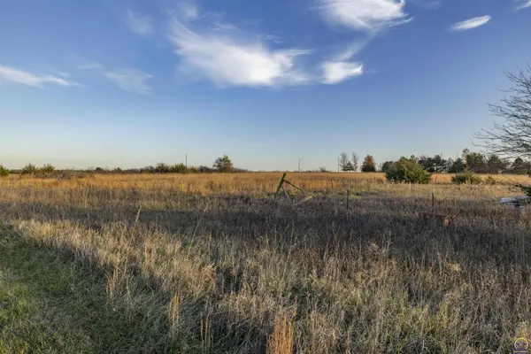 0000 SW Crawford RD, Auburn, KS 66402