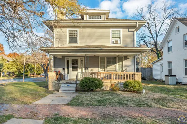 1500 SW Mulvane ST, Topeka, KS 66604