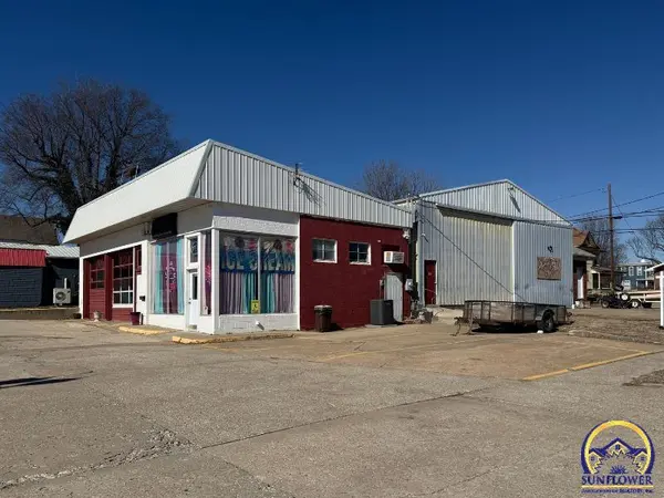 500 Oregon ST, Hiawatha, KS 66434