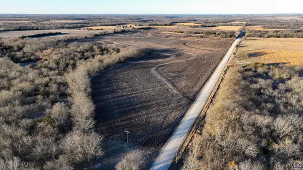230 Rock Creek Rd, Quenemo, KS 66528