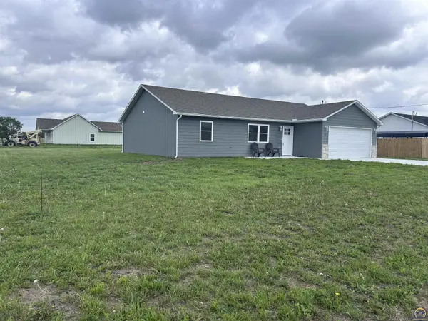215 Sycamore ST, Americus, KS 66835