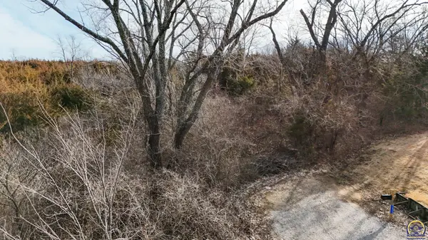 7489-7529 5LOTS Skyline DR, Meriden, KS 66512