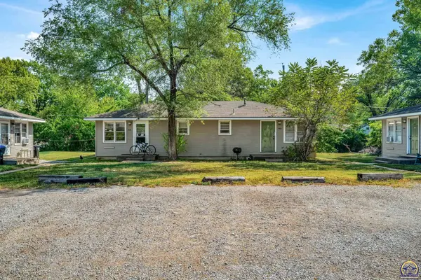 2104 SE California AVE, Topeka, KS 66605
