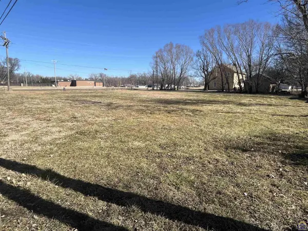 1500 E 6th Ave, Emporia, KS 66801