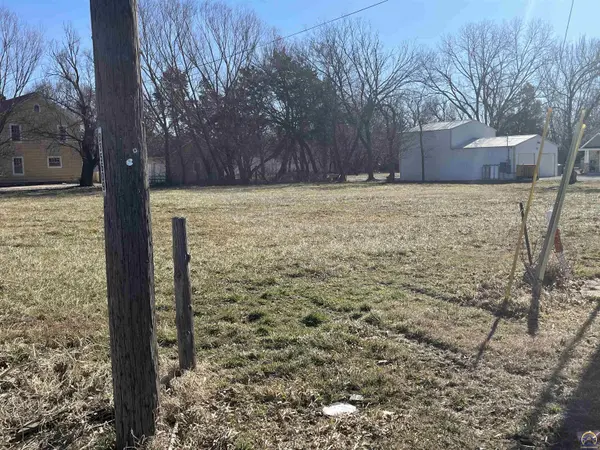 1500 E 6th Ave, Emporia, KS 66801