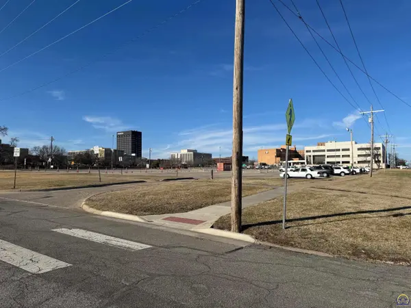 400 SE 8th Ave, Topeka, KS 66607