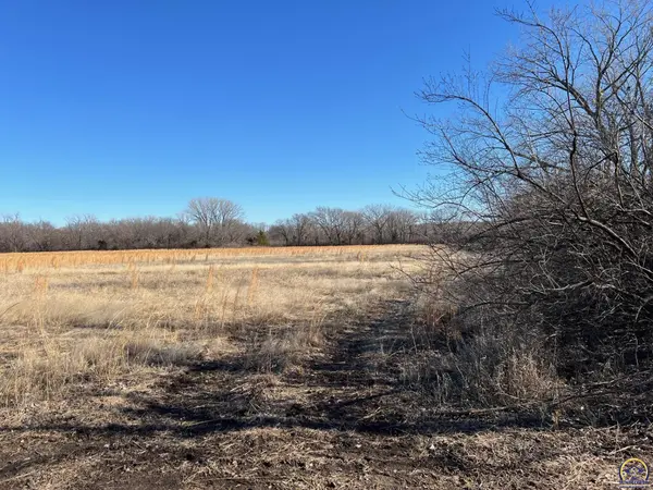 00000 NW US 75 HWY, Topeka, KS 66618