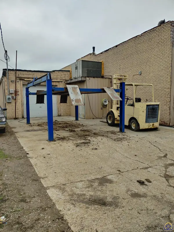 203 E Front St, Perry, KS 66073